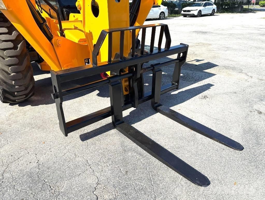 JCB 512-56 Teleskopski viličari