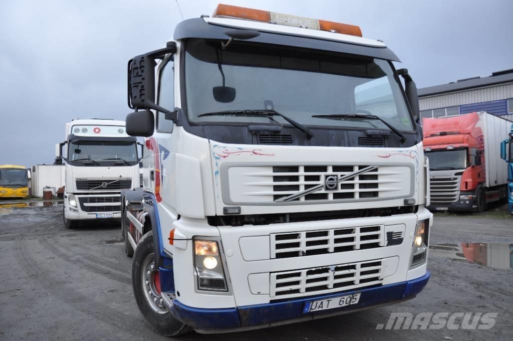 Volvo FM 400 6X2 Rol kiper kamioni s kukama za dizanje