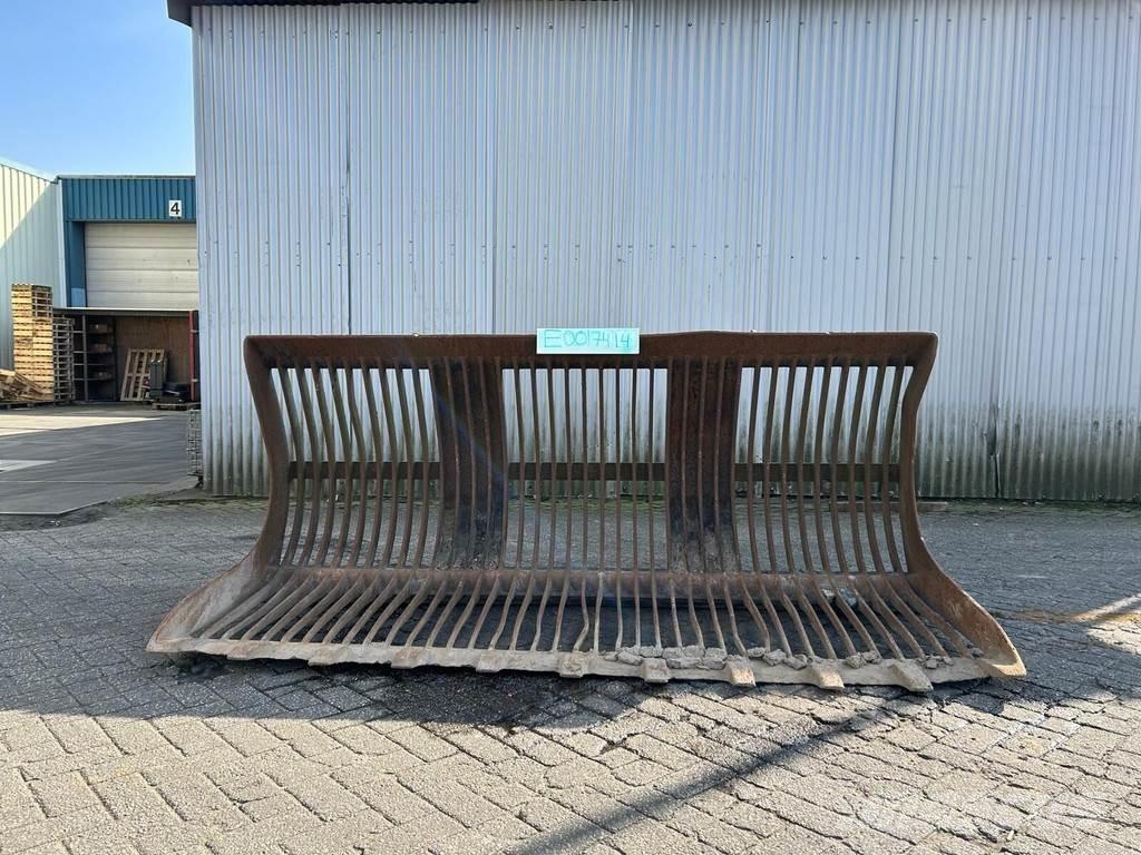  Onbekend UH-2700 Kašike / Korpe