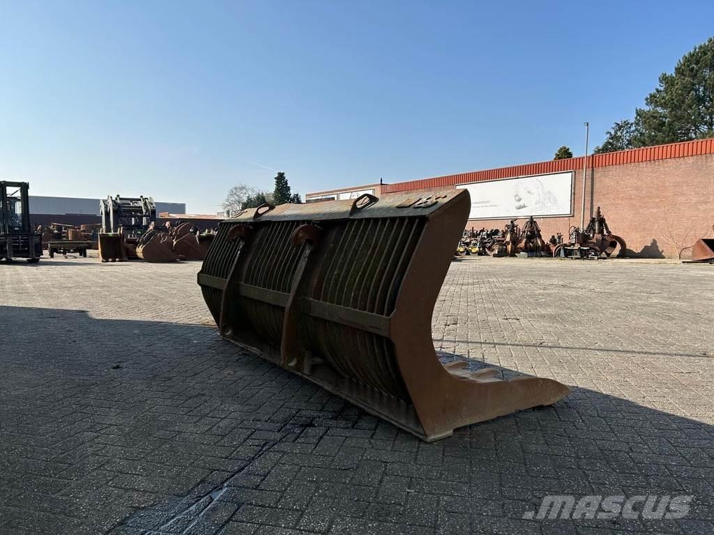  Onbekend UH-2700 Kašike / Korpe