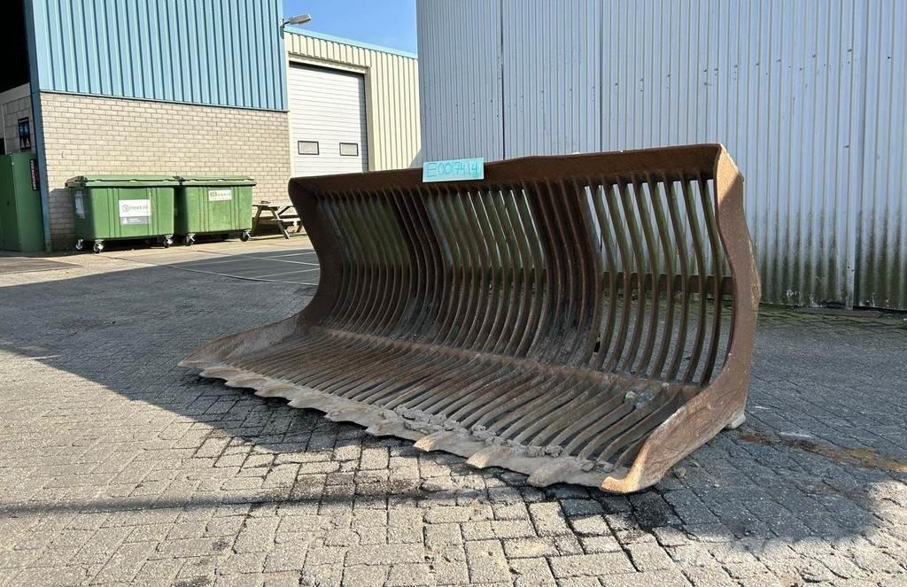  Onbekend UH-2700 Kašike / Korpe