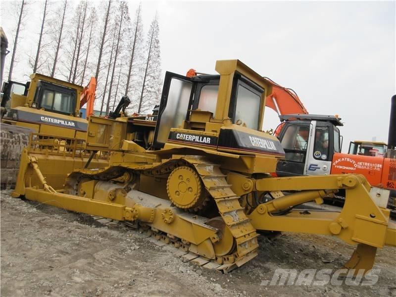 CAT D 7 R Buldožeri gusjeničari