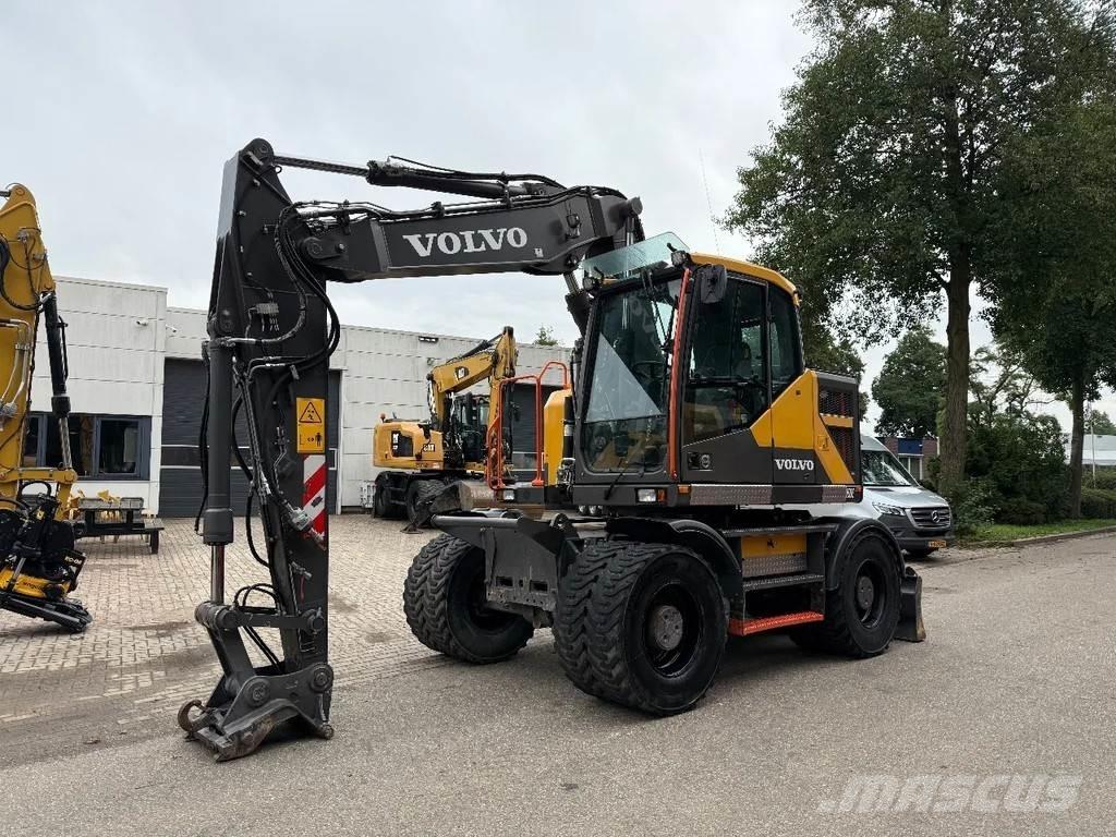 Volvo EW150 Bageri na kotačima