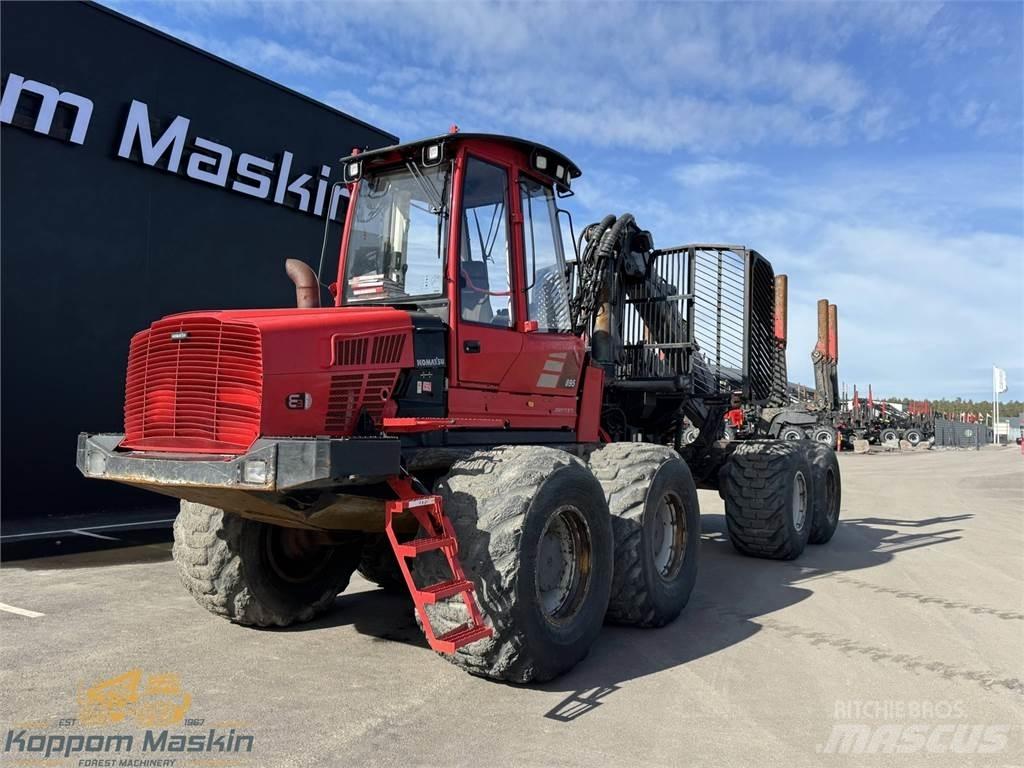 Komatsu 895 Forvarderi
