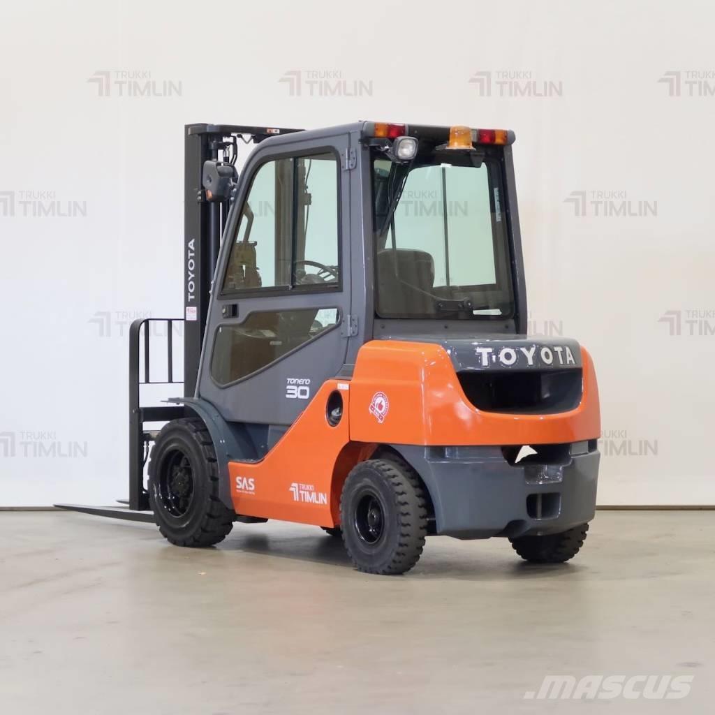 Toyota 02-8FDF30 Dizelski viličari