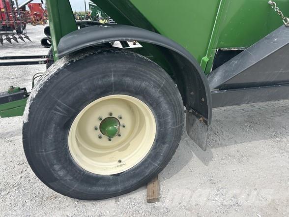 Brent 544 Prikolice za zrno