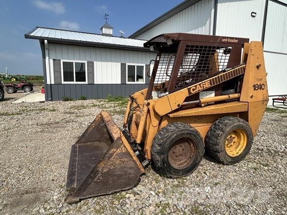 CASE 1840 Skid steer mini utovarivači