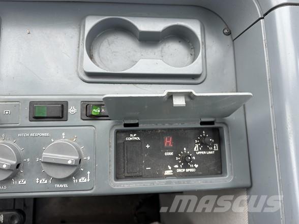 Case IH 8920 Traktori