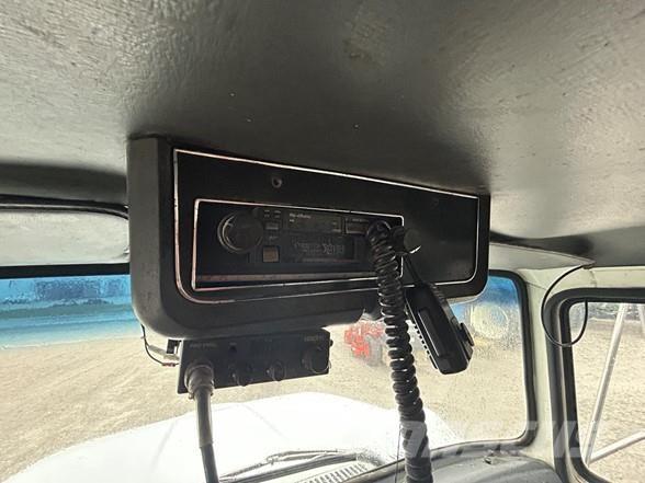 Ford L9000 Građevinarstvo – ostalo