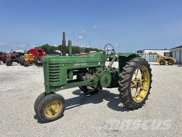 John Deere B Traktori