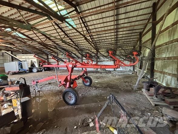 Kuhn SR112GII Okretači i sakupljači sijena