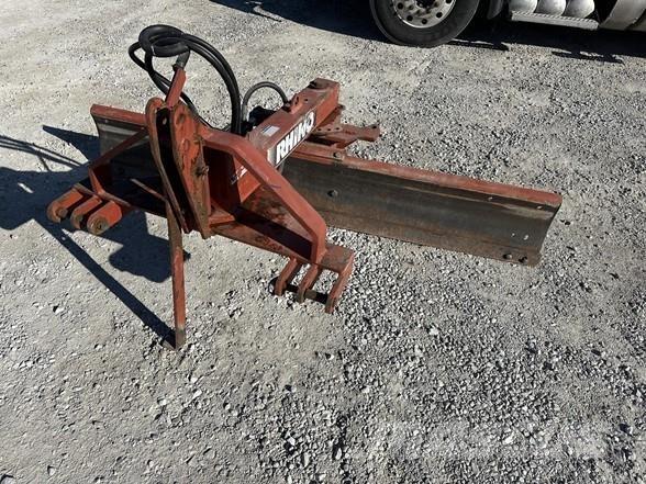 Rhino R800 Ostala oprema za traktore