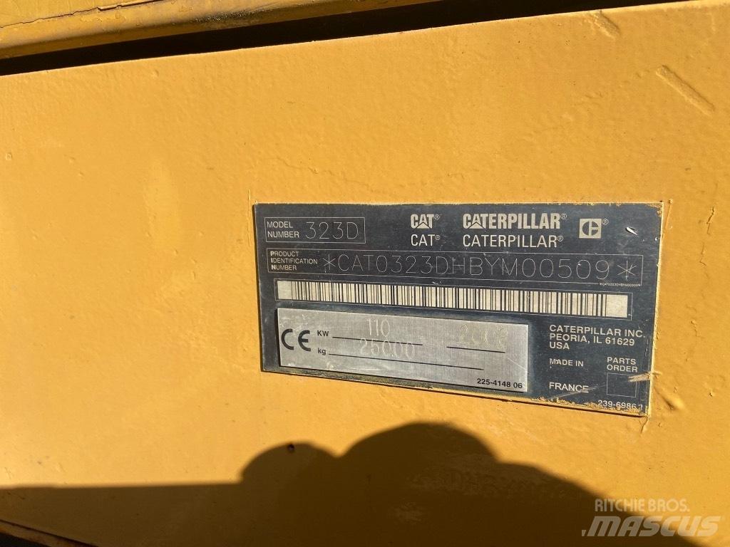 CAT 323 D Bageri gusjeničari