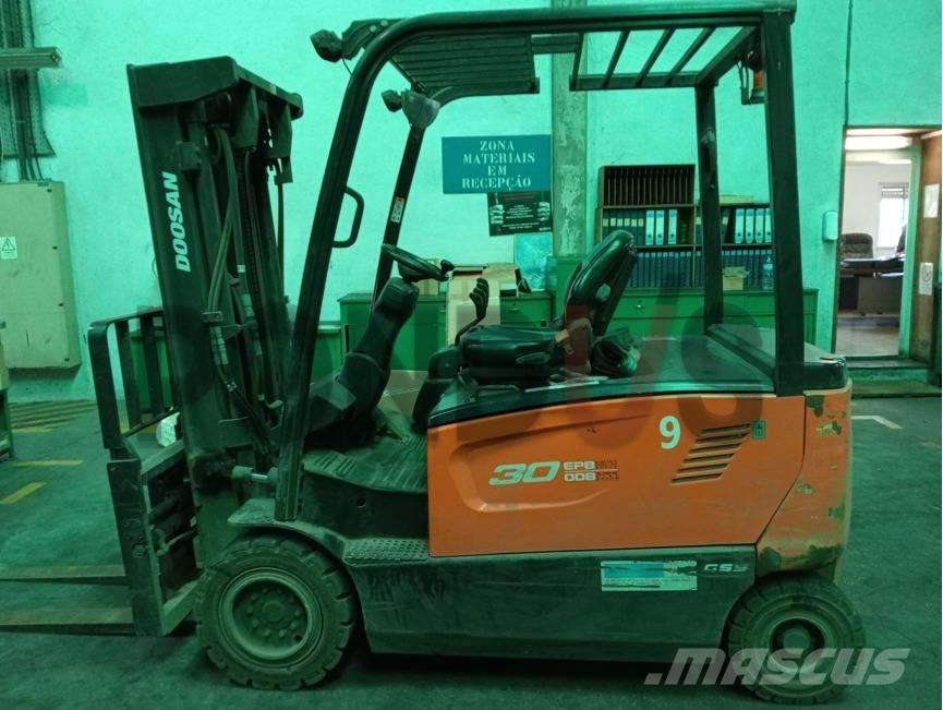 Doosan B 30 X-7 Električni viličari