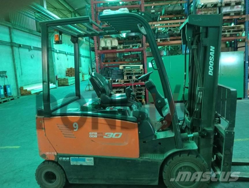 Doosan B 30 X-7 Električni viličari
