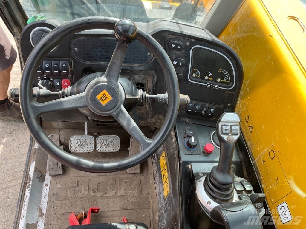 JCB 525-60 AGRI PLUS Poljoprivredni teleskopski utovarivači