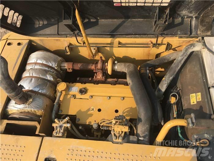 CAT 320 D Bageri gusjeničari