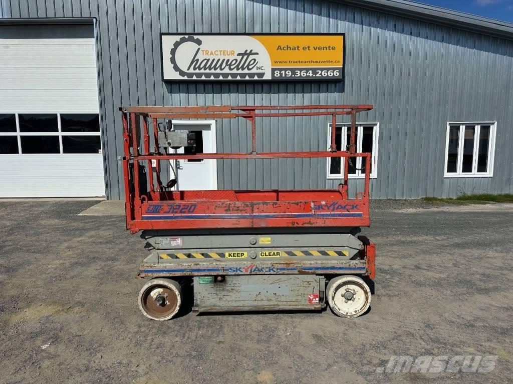 SkyJack SJ 3220 Škaraste platforme