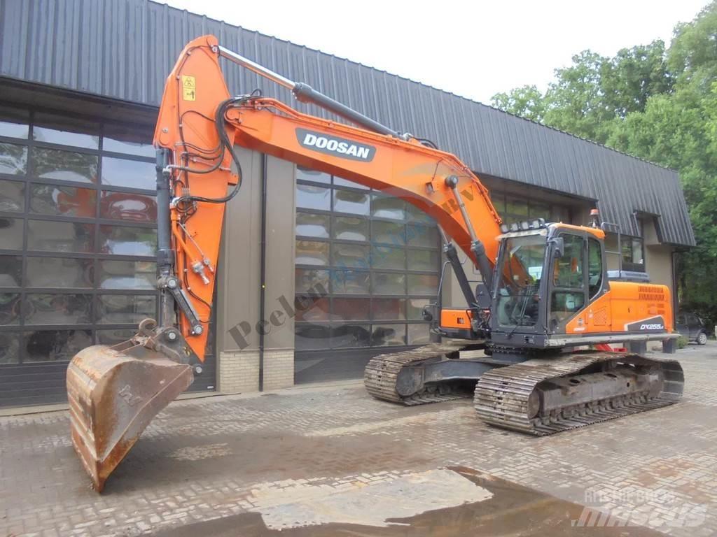 Doosan DX 255 LC-5 Bageri gusjeničari