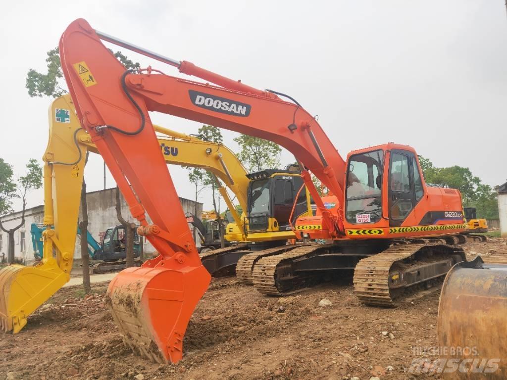 Doosan DH220LC-7 Bageri gusjeničari