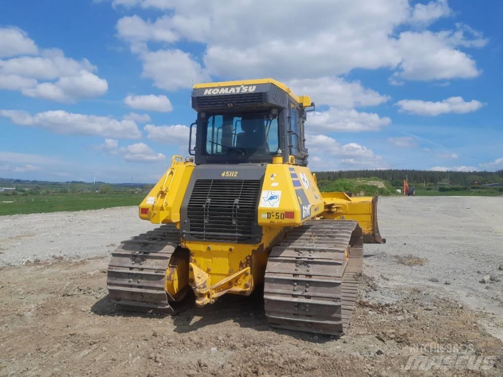 Komatsu D61 PX-24 Buldožeri gusjeničari