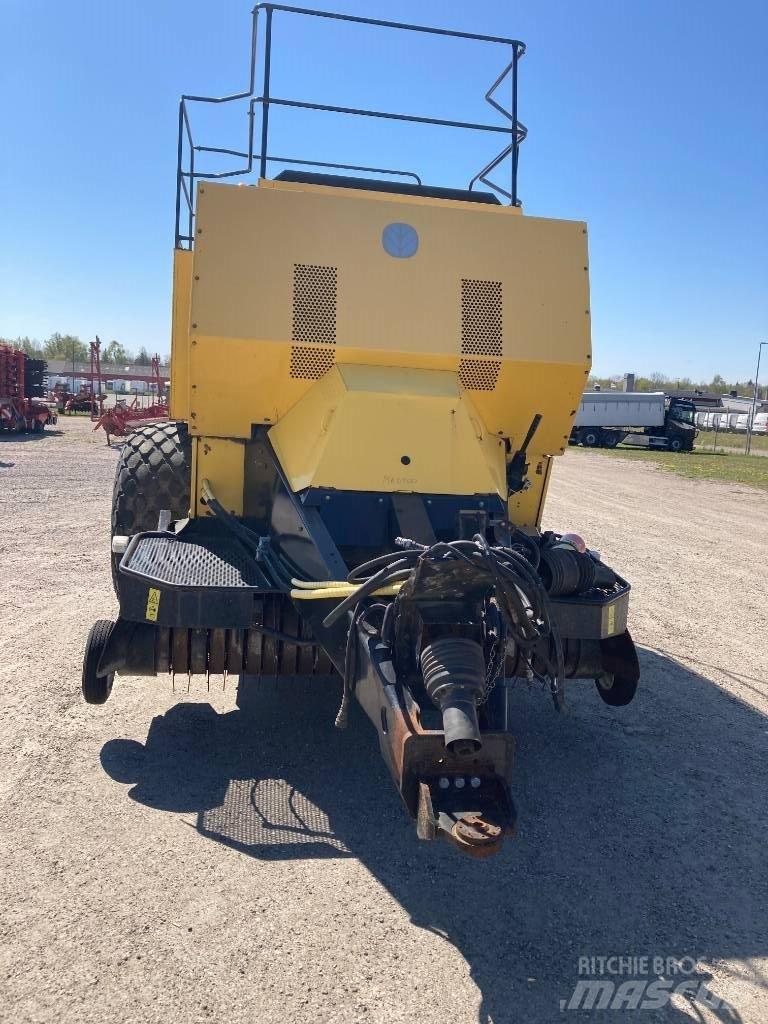 New Holland BB 980 Balirke za kockaste bale