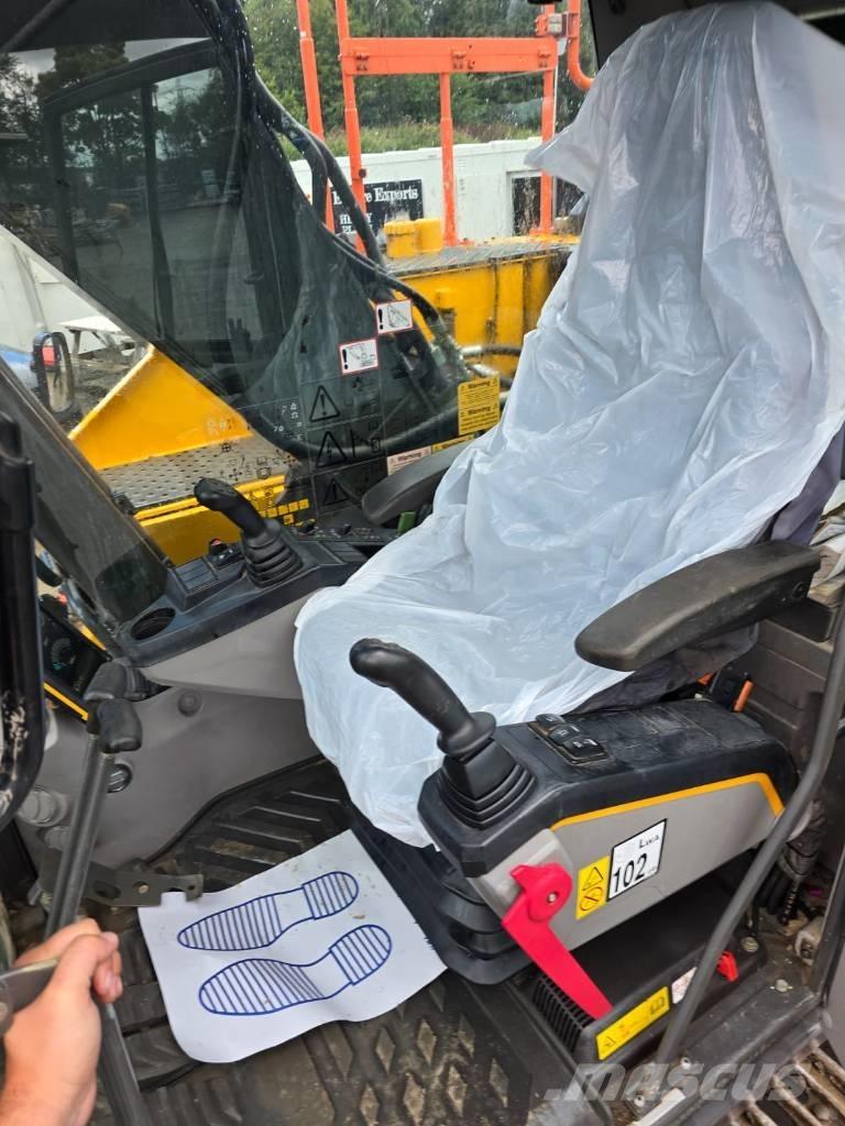 Volvo EC 220 Bageri gusjeničari