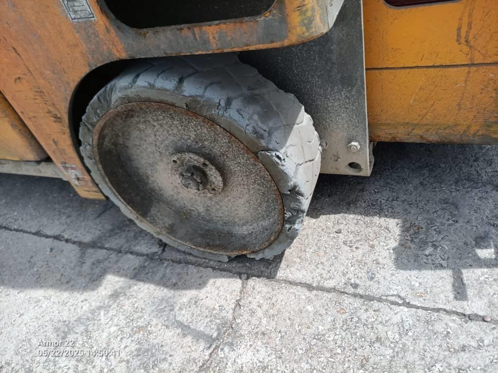 Haulotte Compact 10 Škaraste platforme
