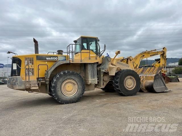 Komatsu WA 600-6 Utovarivači na kotačima