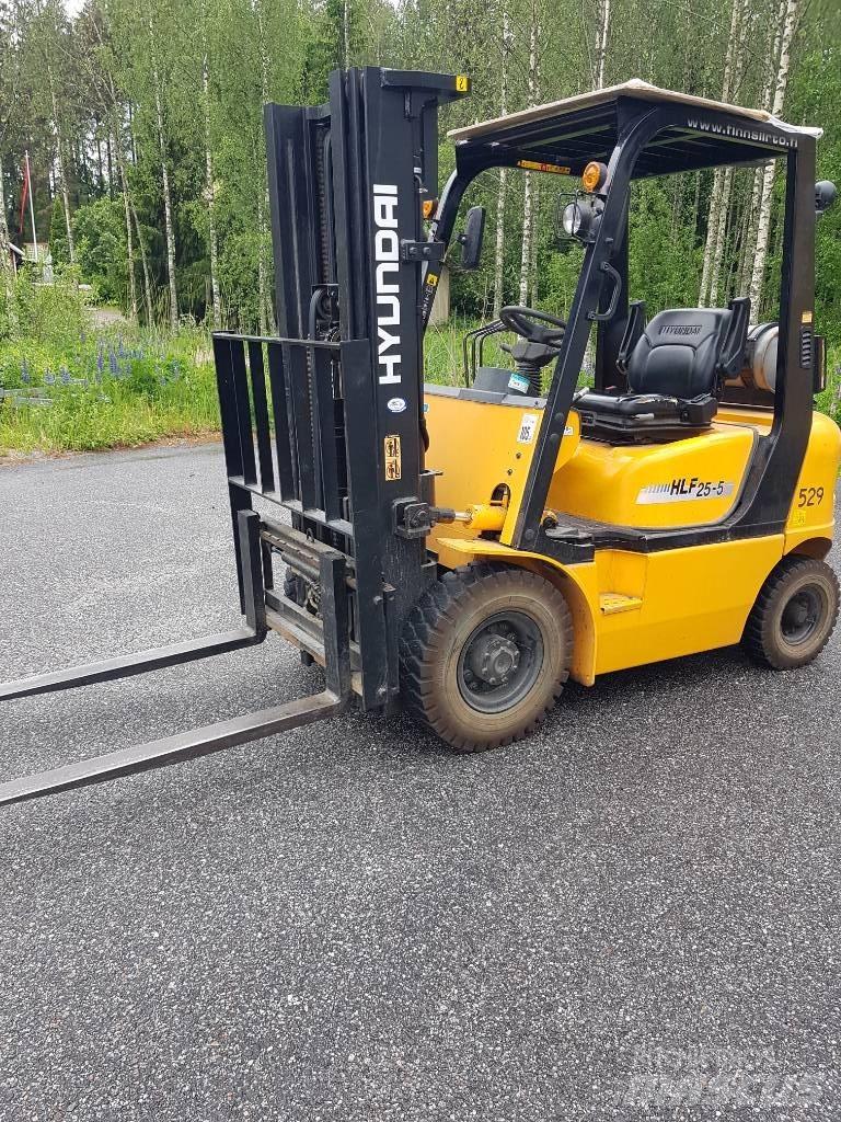 Hyundai HLF 25-5 Plinski viličari