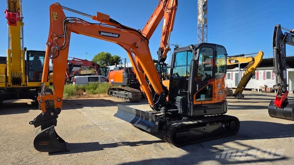 Doosan DX 63 R Mini bageri <7t