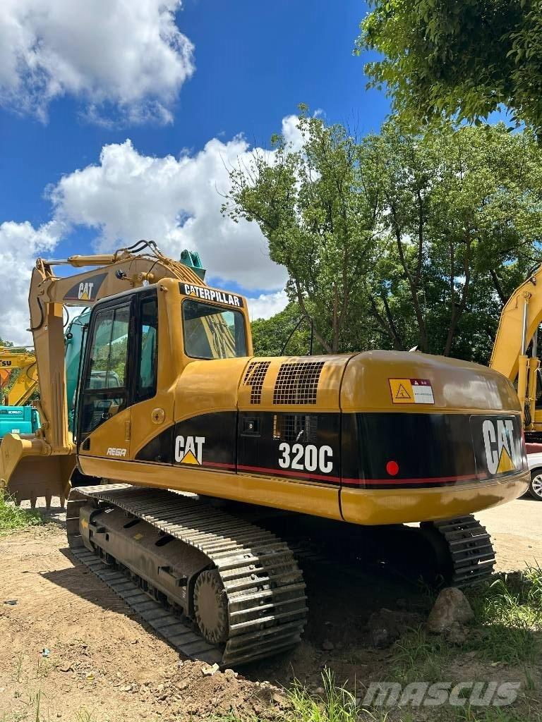CAT CAT320C Midi bageri 7t – 12t