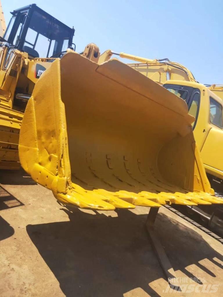 CAT 973 Utovarivači gusjeničari