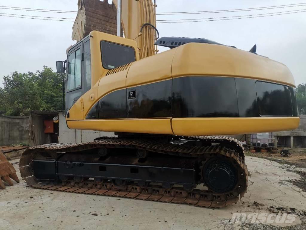 CAT 325C Bageri gusjeničari