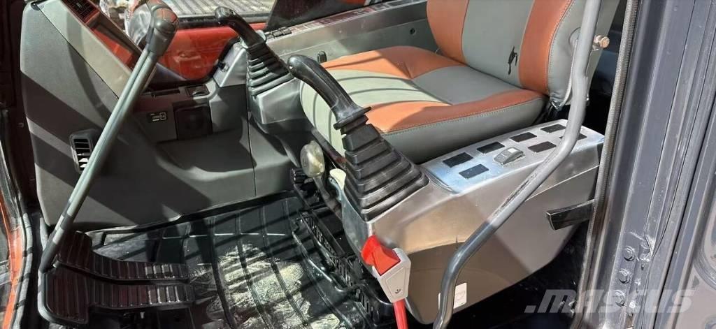 Doosan DX340 Bageri gusjeničari