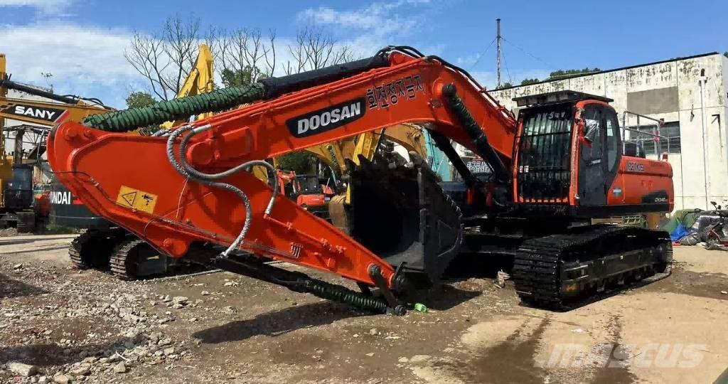 Doosan DX340 Bageri gusjeničari