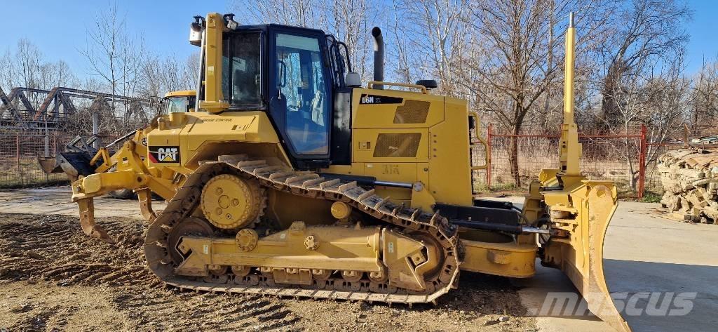 CAT D 6 N XL Buldožeri gusjeničari