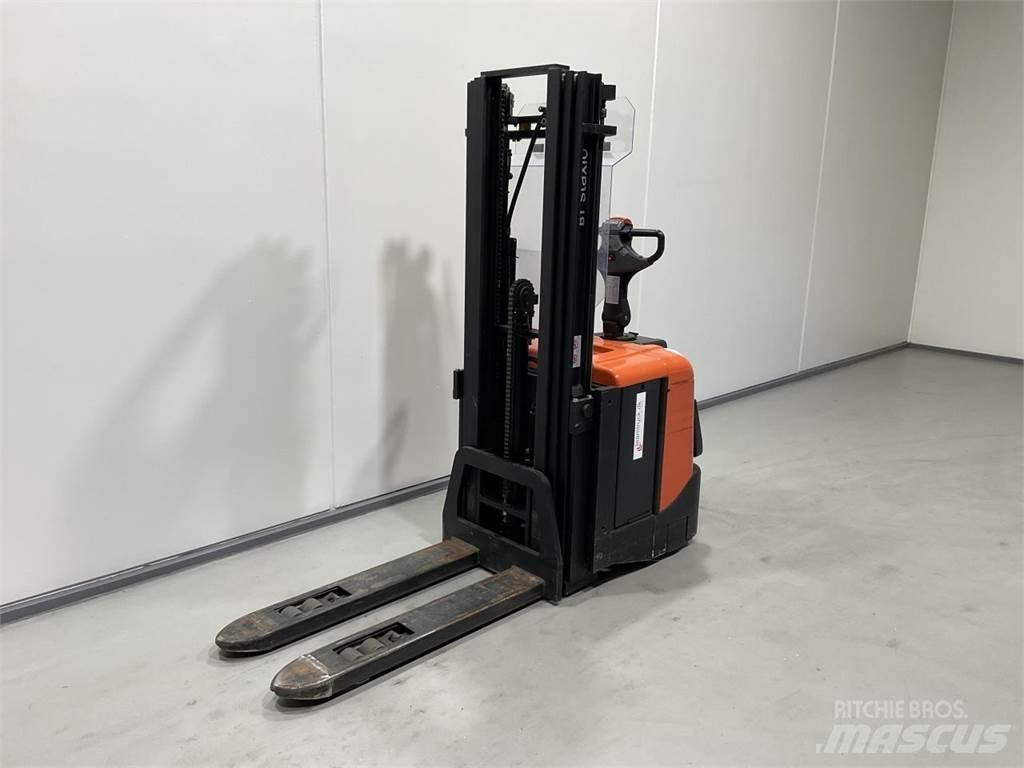 BT SPE125L Samopogonski ručni viličari