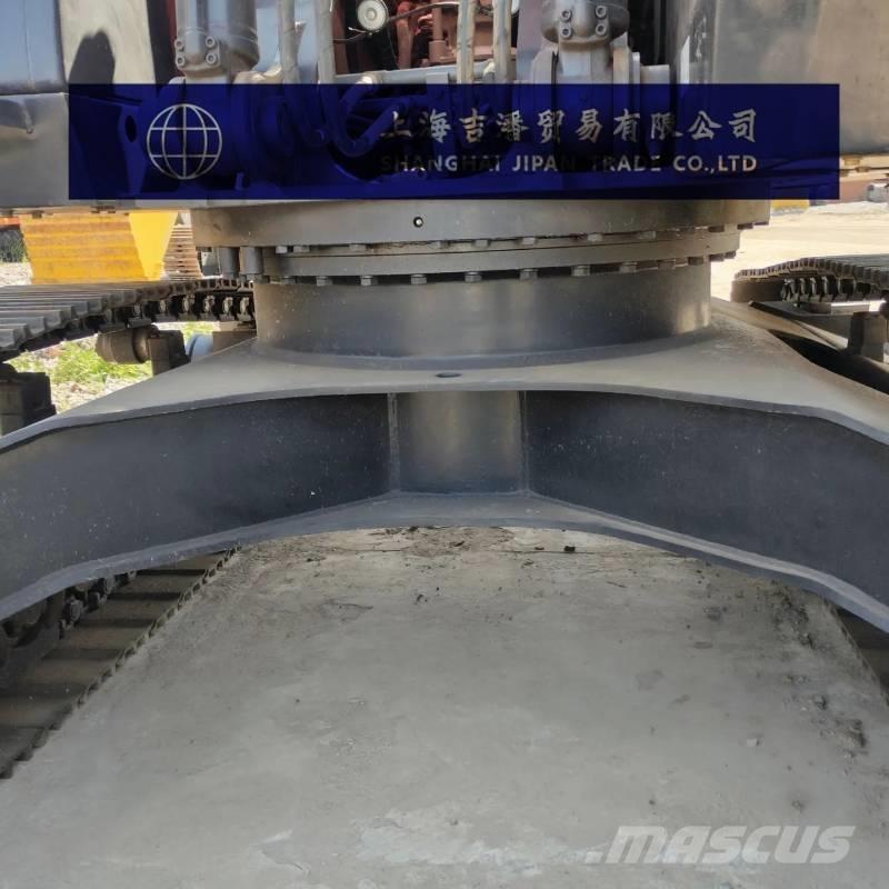 Hitachi ZX 240 Bageri gusjeničari