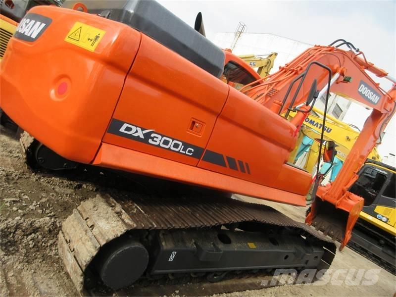 Doosan DX 300 Bageri gusjeničari