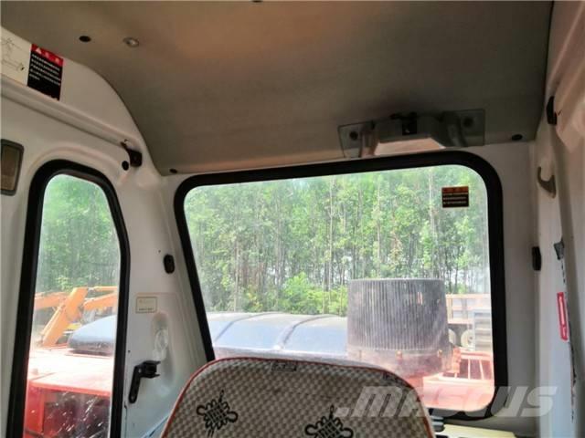 Doosan DH225LC-7 Bageri gusjeničari