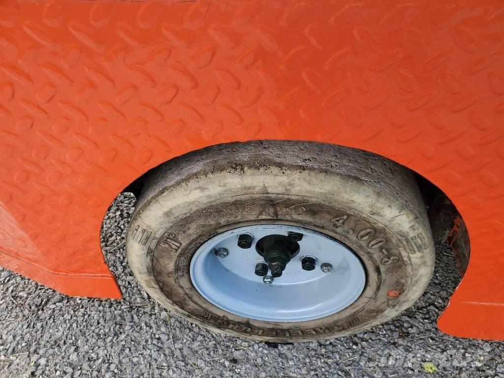 Taylor-Dunn SS536 Vučna vozila