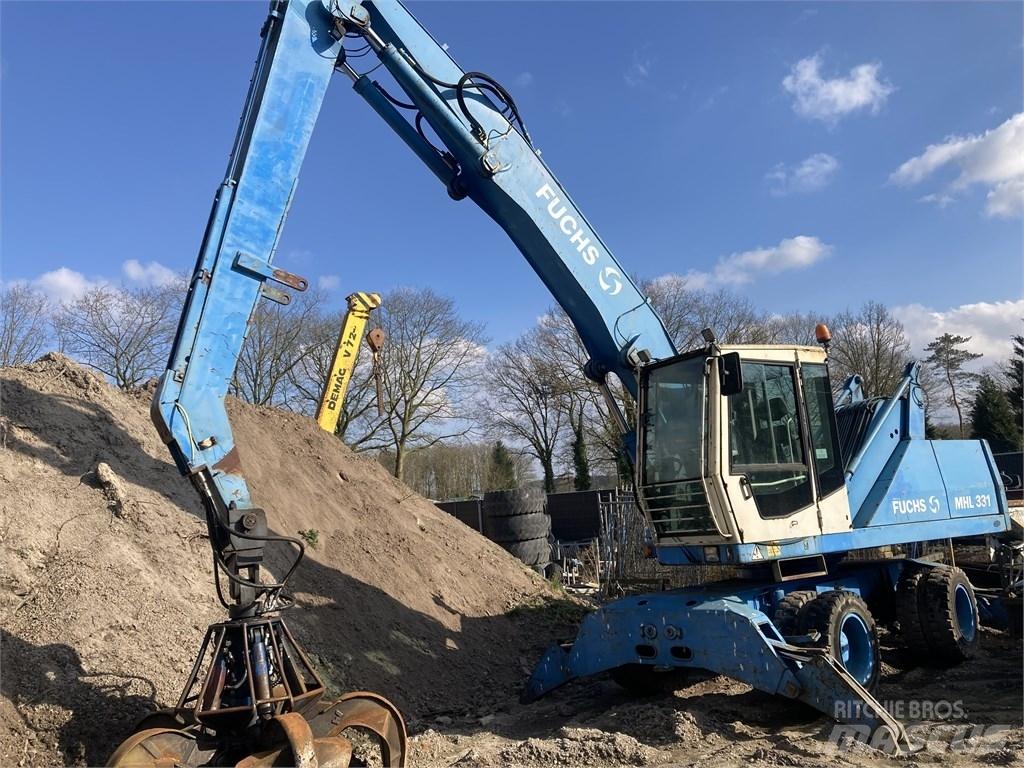Fuchs MHL 331 Bageri za manipuliranje materijalom / otpadom