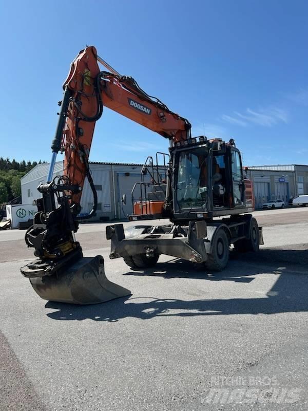 Doosan DX 160 w-5 Bageri na kotačima