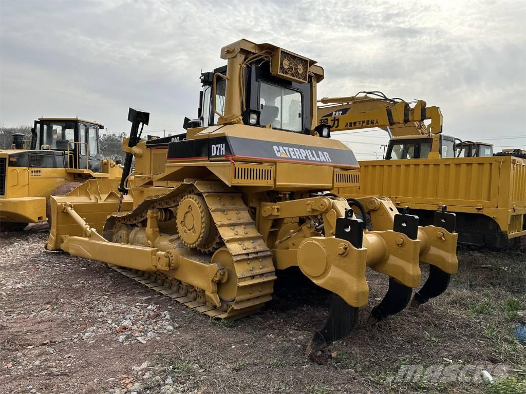 CAT D 7 H Buldožeri gusjeničari