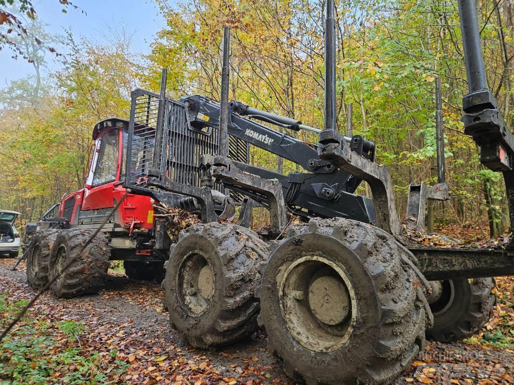 Komatsu 875 Forvarderi