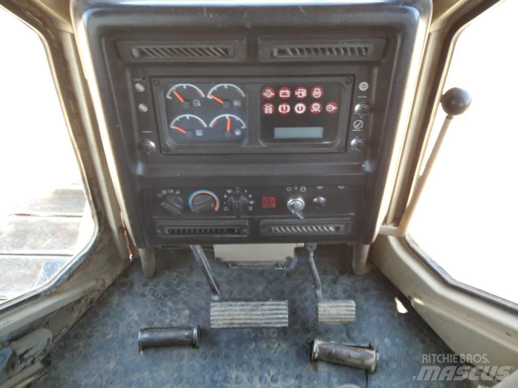 CAT D 6 M LGP Buldožeri gusjeničari