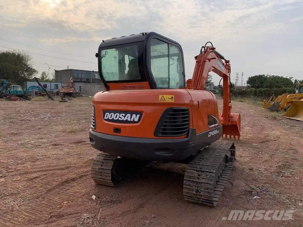 Doosan DX 55 Mini bageri <7t