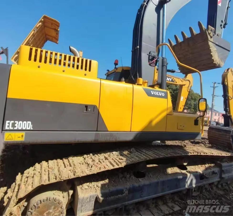 Volvo EC 300 D L Bageri gusjeničari