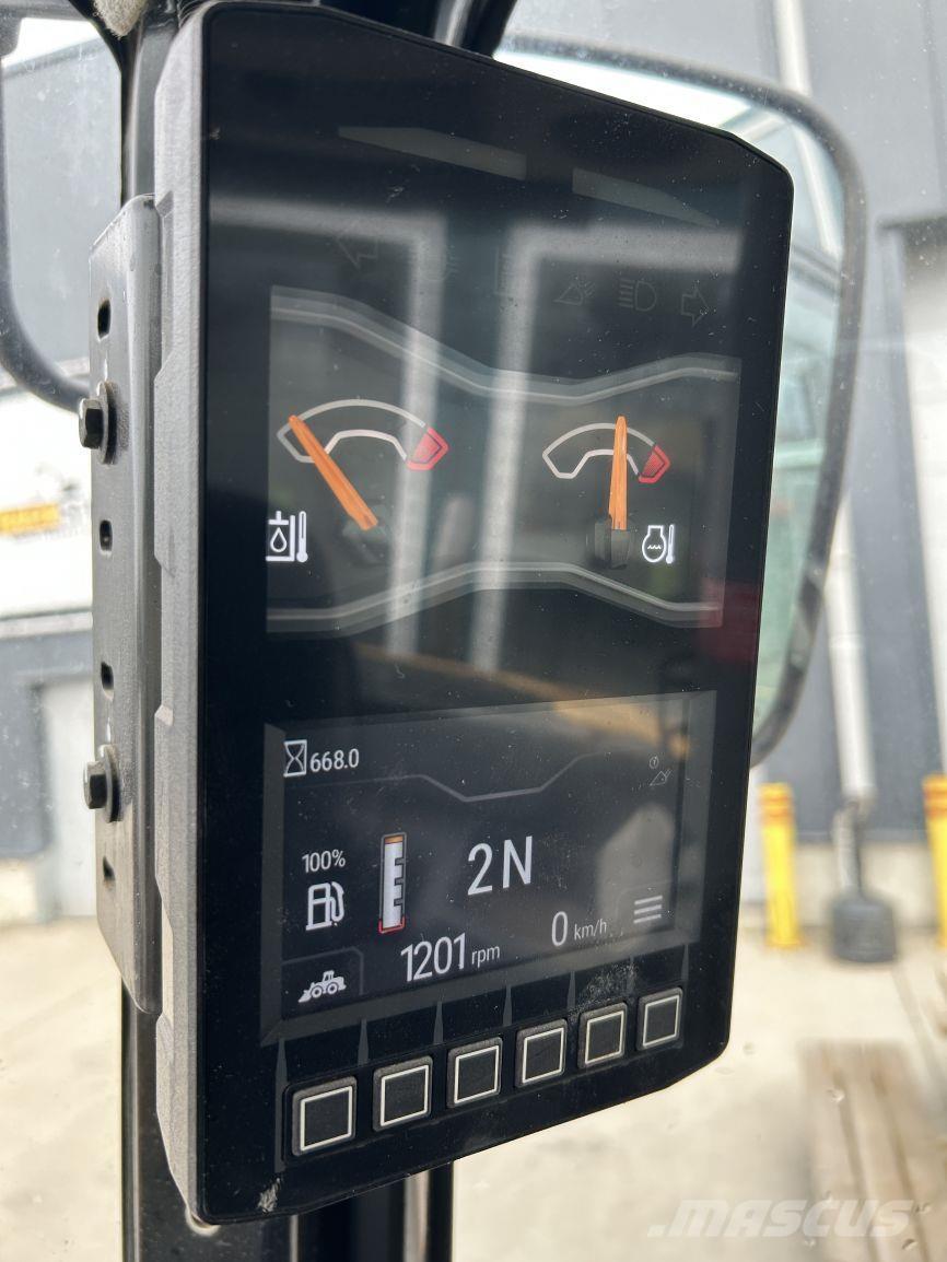 CAT 906M (8758) Višenamjenski utovarivači